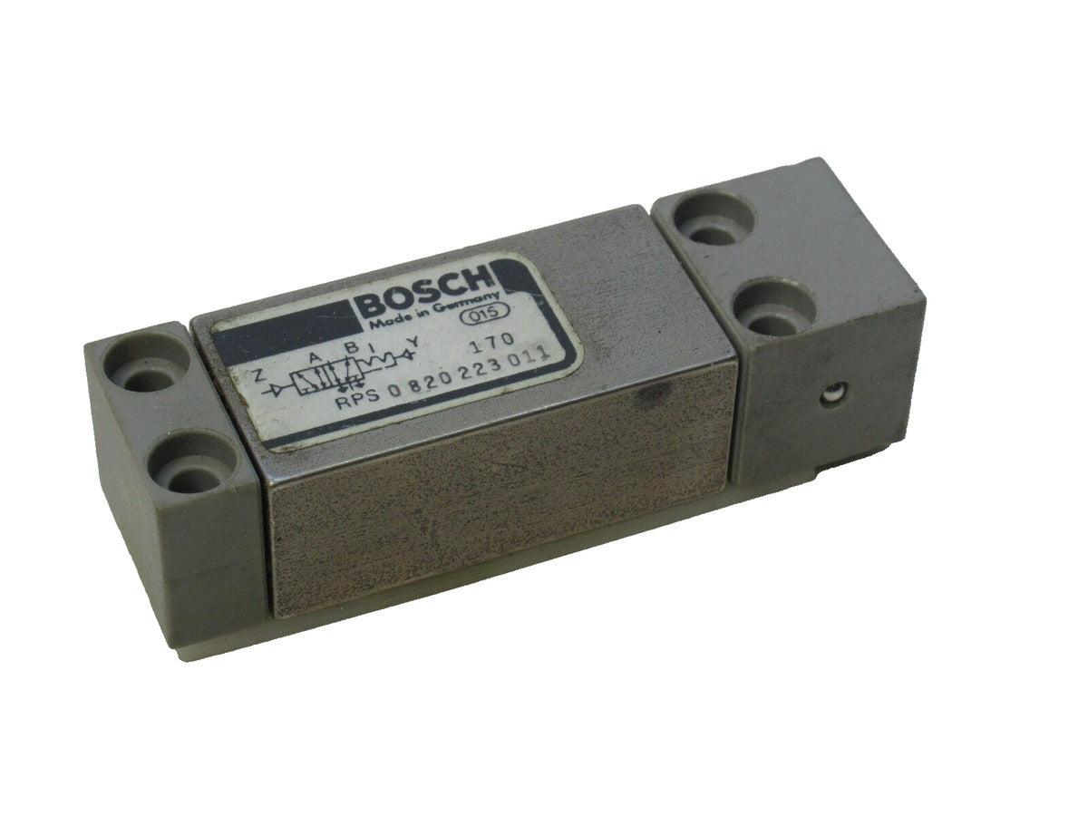0 820 223 011 5/2 Way Pneumatic Valve Set Bosch