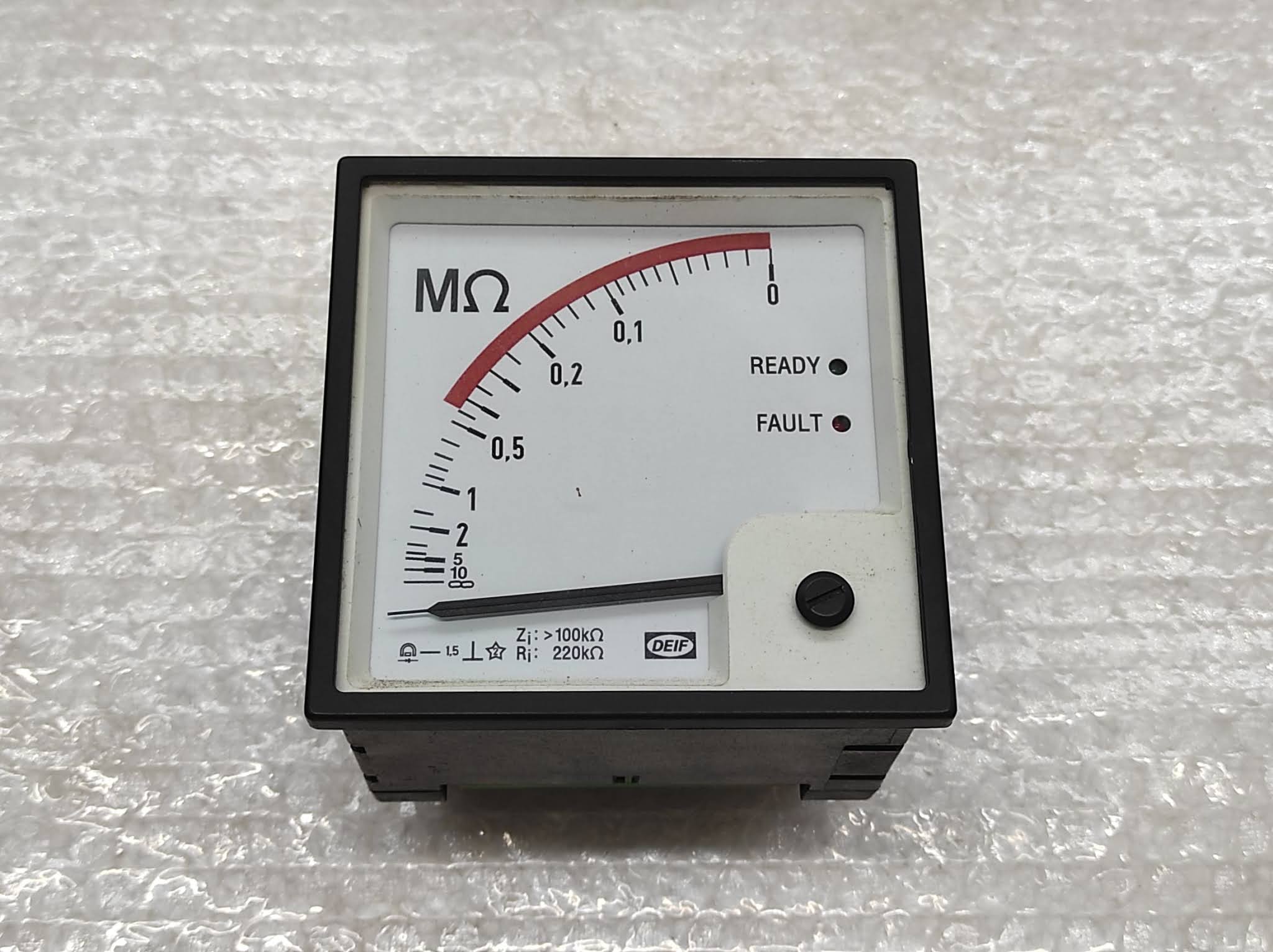 0-7800 KVAR Meter | Deif DQ96-X Main image