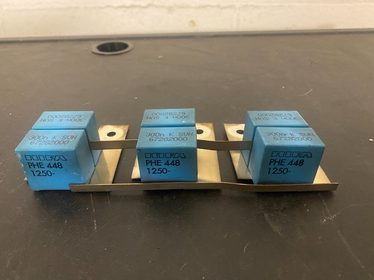 300N Capacitor 1250 Capacitance Phe 448 K Rifa | Sw6 Main image