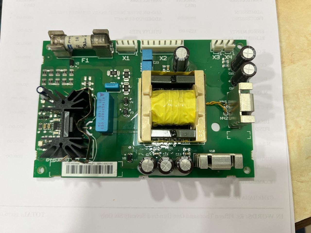Apow 01 Power Bank Charger | Abb Main image