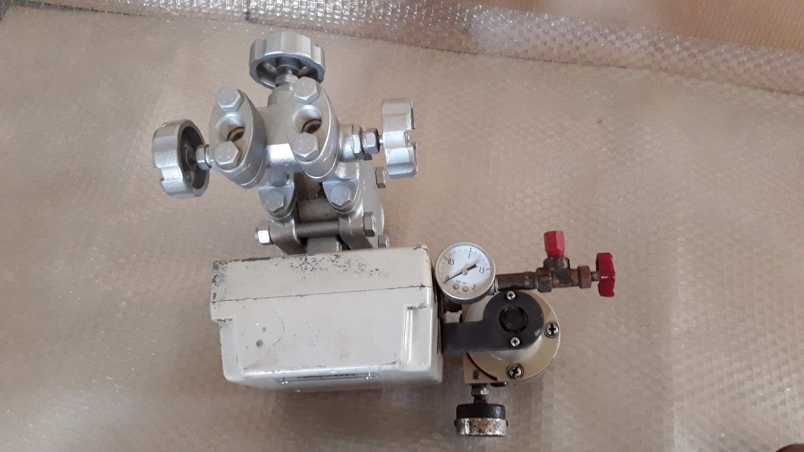 AZBIL KDP22Y-1122A1-67: Advanced Water Level Transmitter -200 to +200 mmH2O Main image
