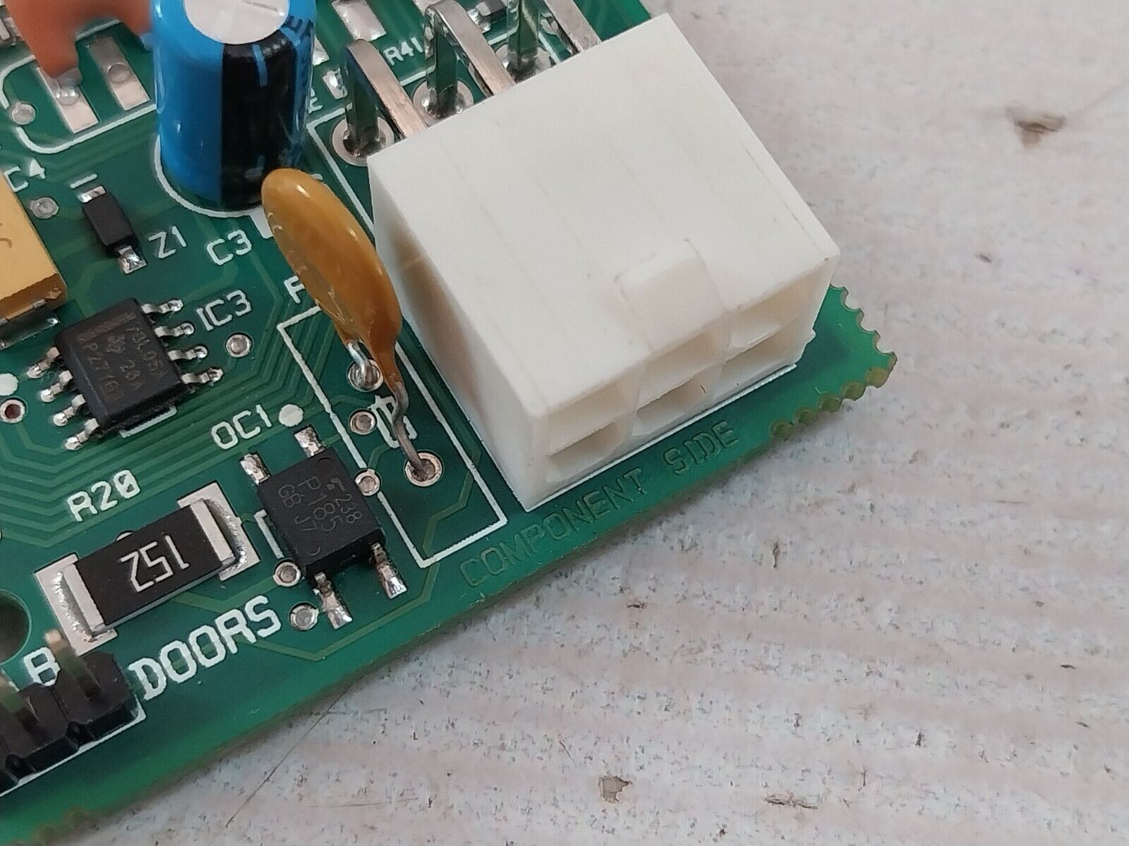 Circuit Board KONE LCEF CB IC2 KM713780G11 Main image