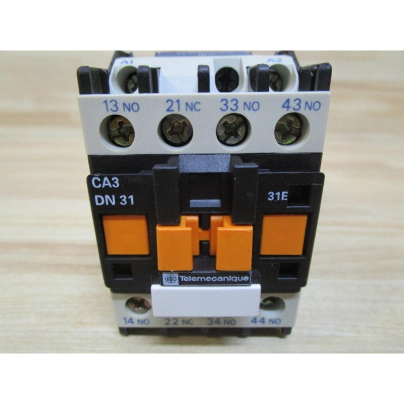 Control Relay Ca3 Dn 31 600Vac | Telemecanique Main image