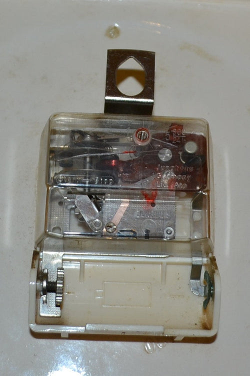 Current Relay Pt-81 104 - USSR Made Industrial Component-Ram Automations