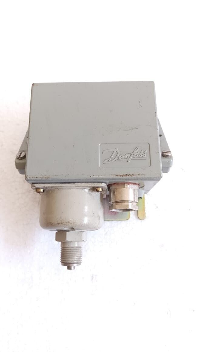 Danfoss KPS 33 Pressure Switch 060-3117 New No Box Main image