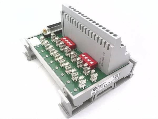 Fusible Analog Interface Module 1492-AIFM8-F-5 | Allen-Bradley Main image