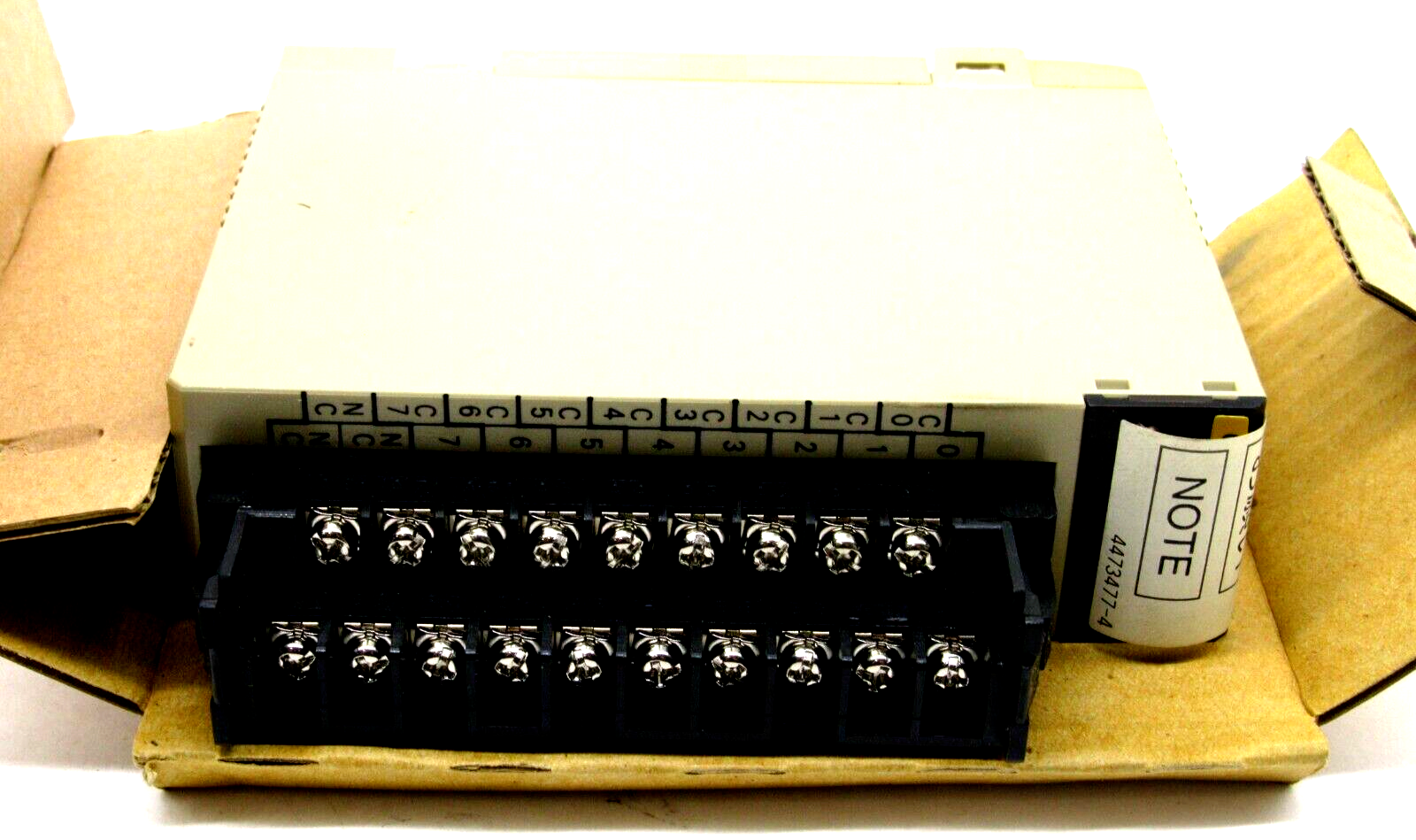 High Performance Omron C200H-OC224 Output Module Main image