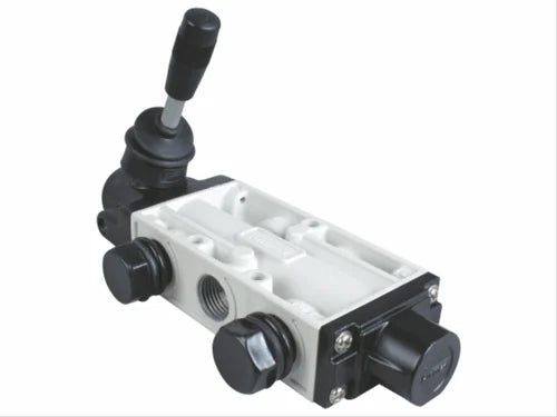 High Pressure Hand Lever Spool Valve for Hydraulic Systems Main image