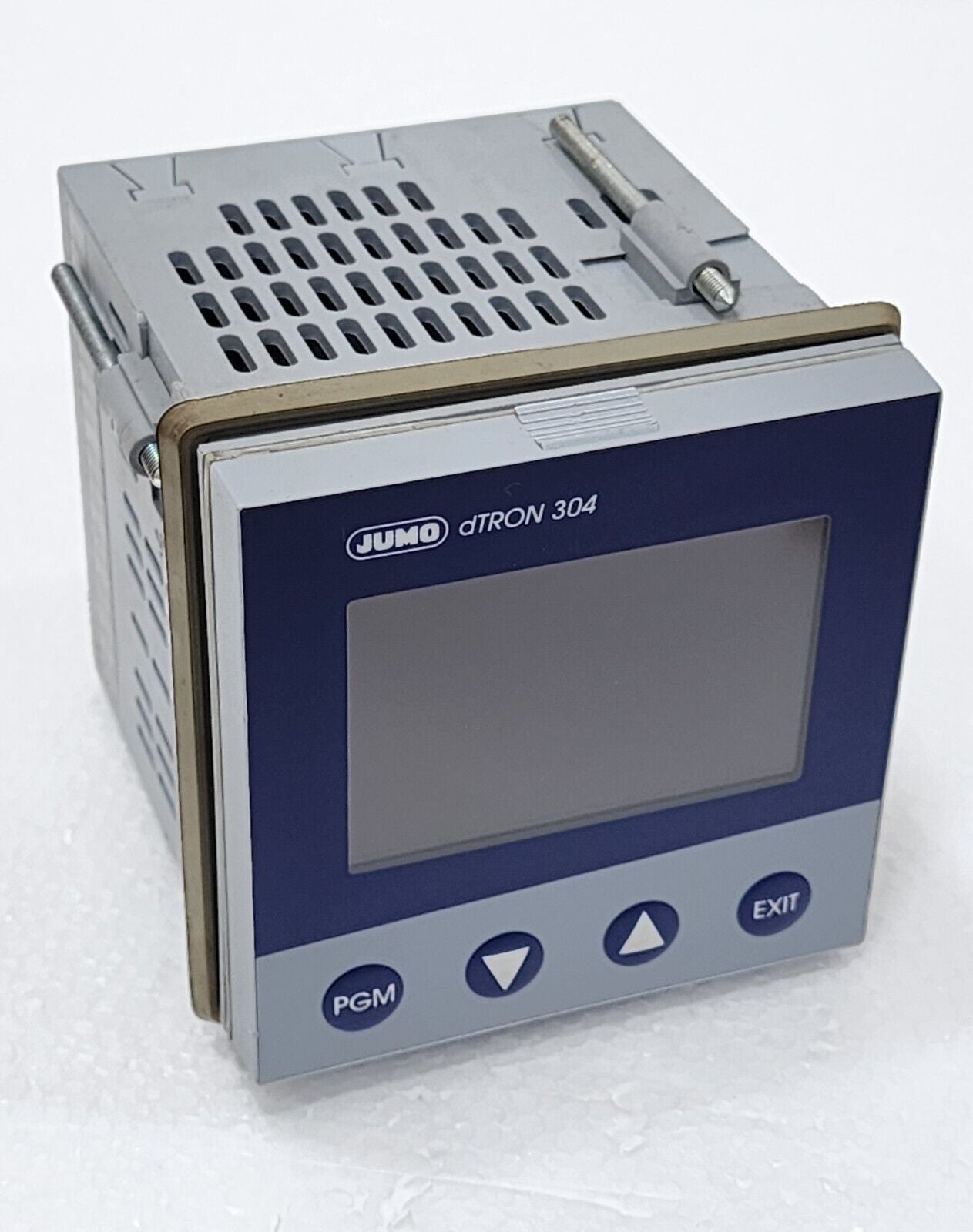 JUMO DTRON 304: Accurate Industrial Temp Control