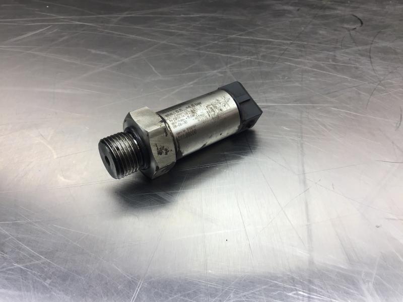 LIEBHERR PRESSURE TRANSMITTER 0-10Bar 629017203 | LIEBHERR Main image