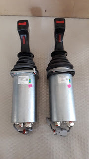 LIEBHERR-WERK JOYSTICK V85/FSG AG408 10571114 | LIEBHERR Main image