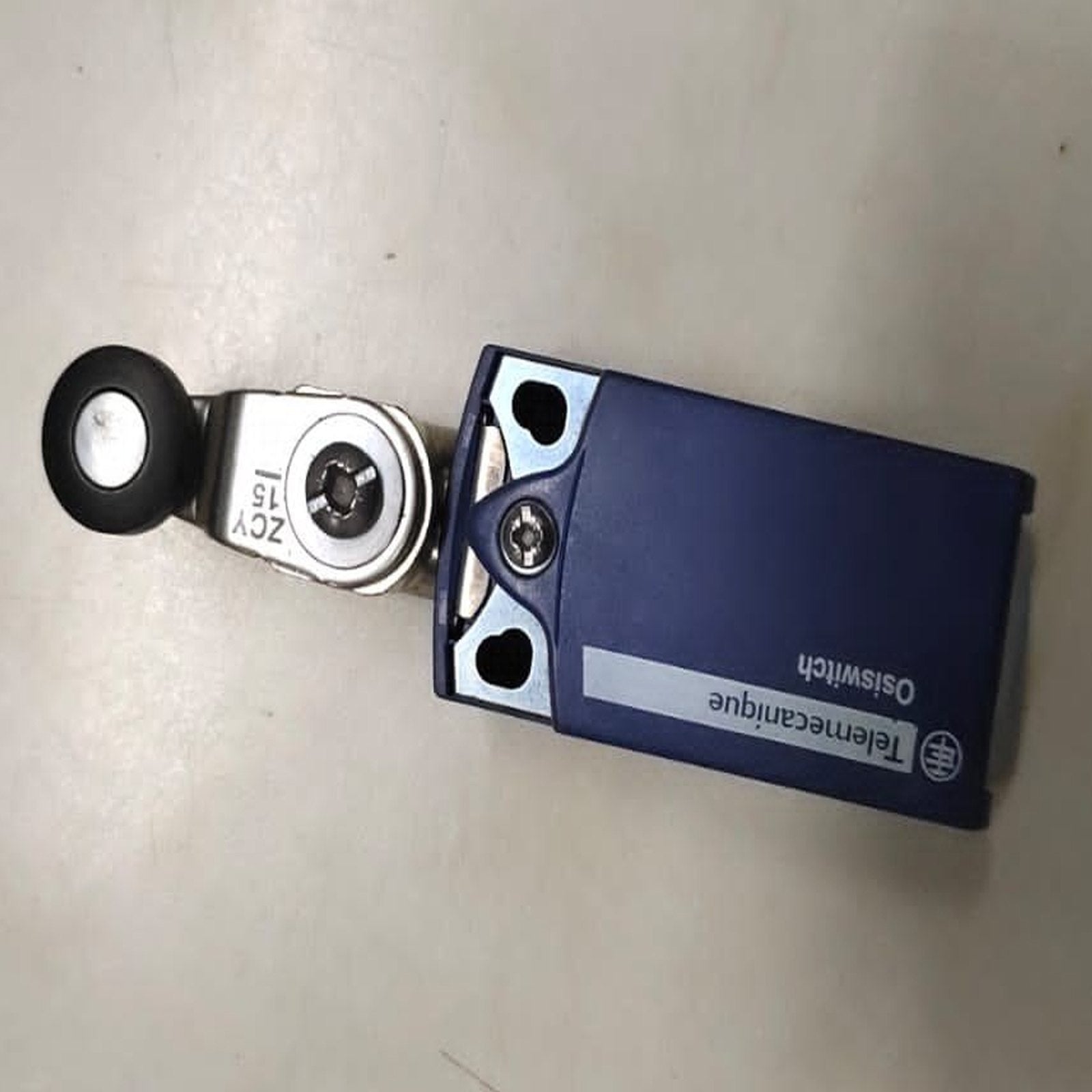 Limit Switch 240V Telemecanique ZCP21