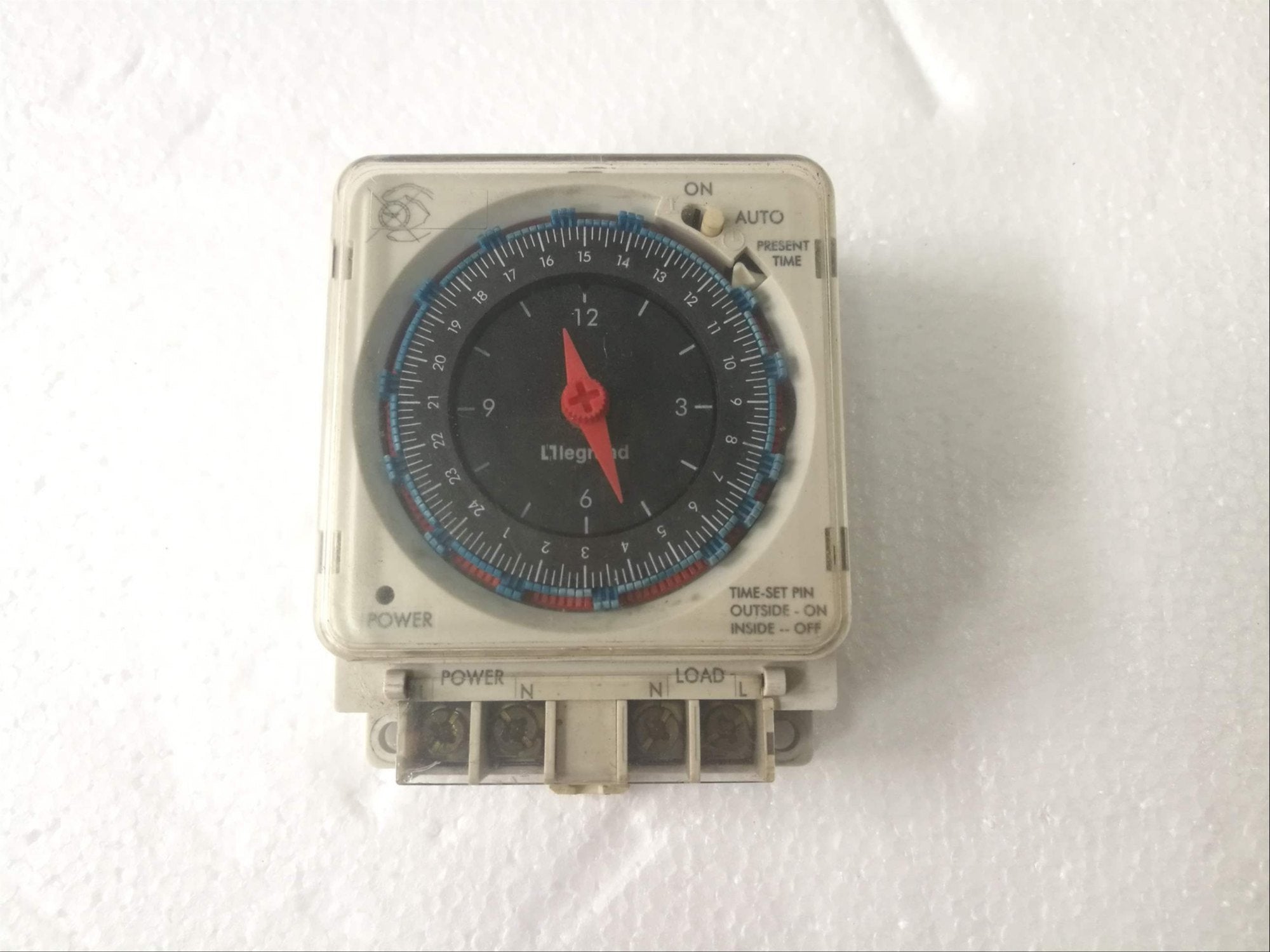 Maxirex 4T Time Switch 120V Legrand 649 920