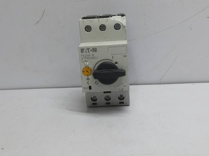 MOELLER THERMAL MAGNETIC CIRCUIT BREAKER 1-10 AG169 | MOELLER