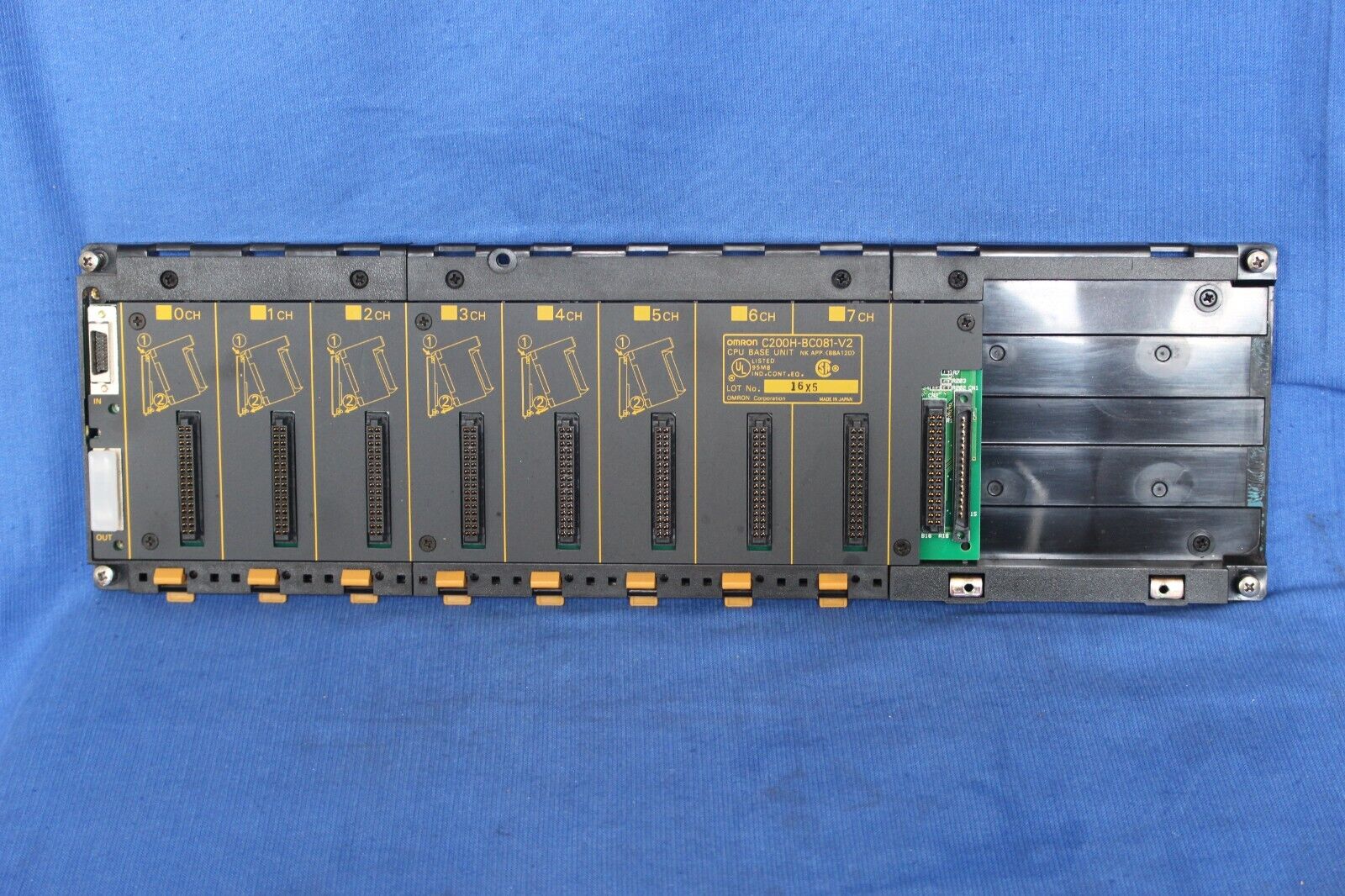 Omron C200H-BC081-V2 CPU Base Unit for Enhanced Performance