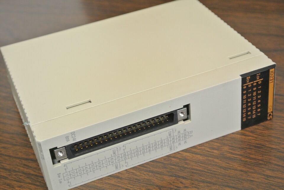 OMRON CS1W-ID231 High-Perf PLC Digital Input Module Main image