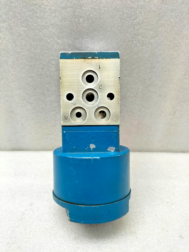 Rexroth 09W48 Valve - Hydraulic Directional Control Main image