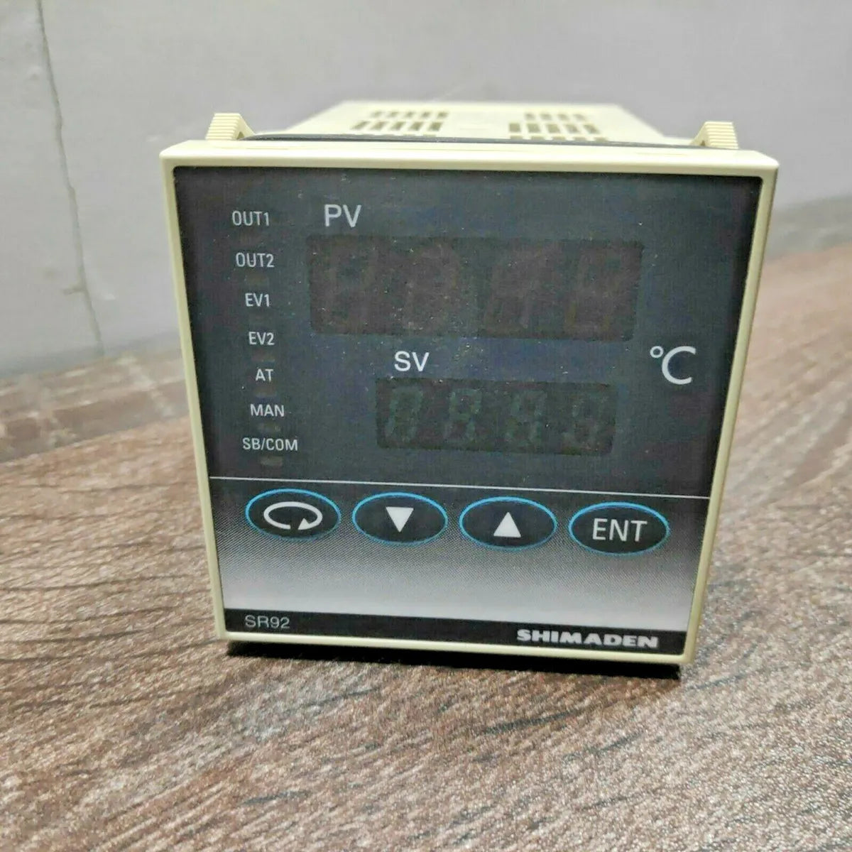 Shimaden SR92-41-N-90-1000 Temperature Controller for Precision Temperature Control Main image