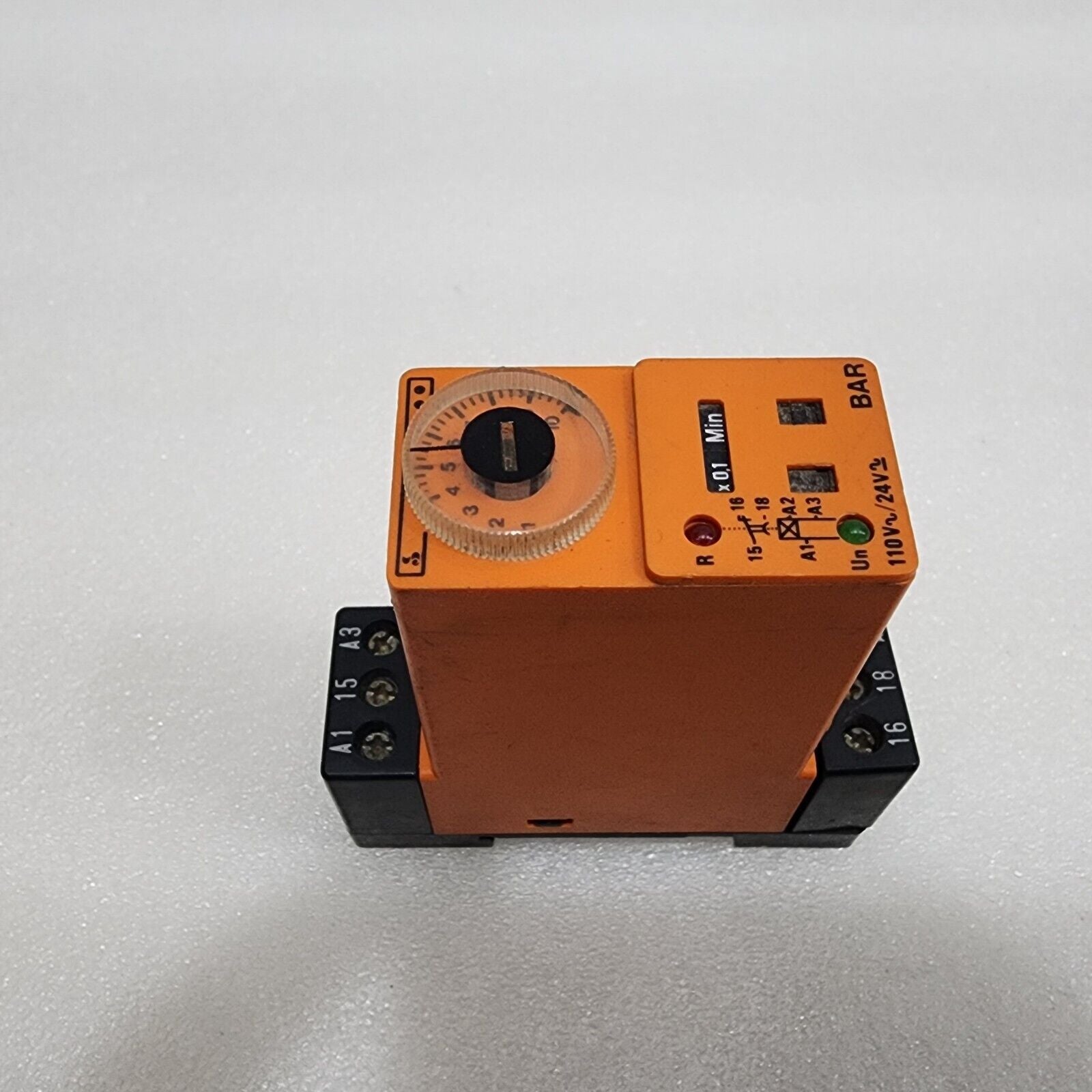 Syrelec TVLR Time Delay Relay for 220V~ Power Systems