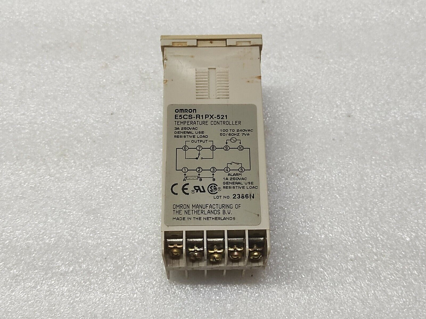 Temperature Controller Omron E5Cs R1Px 521 3A 250Vac | Omron Main image