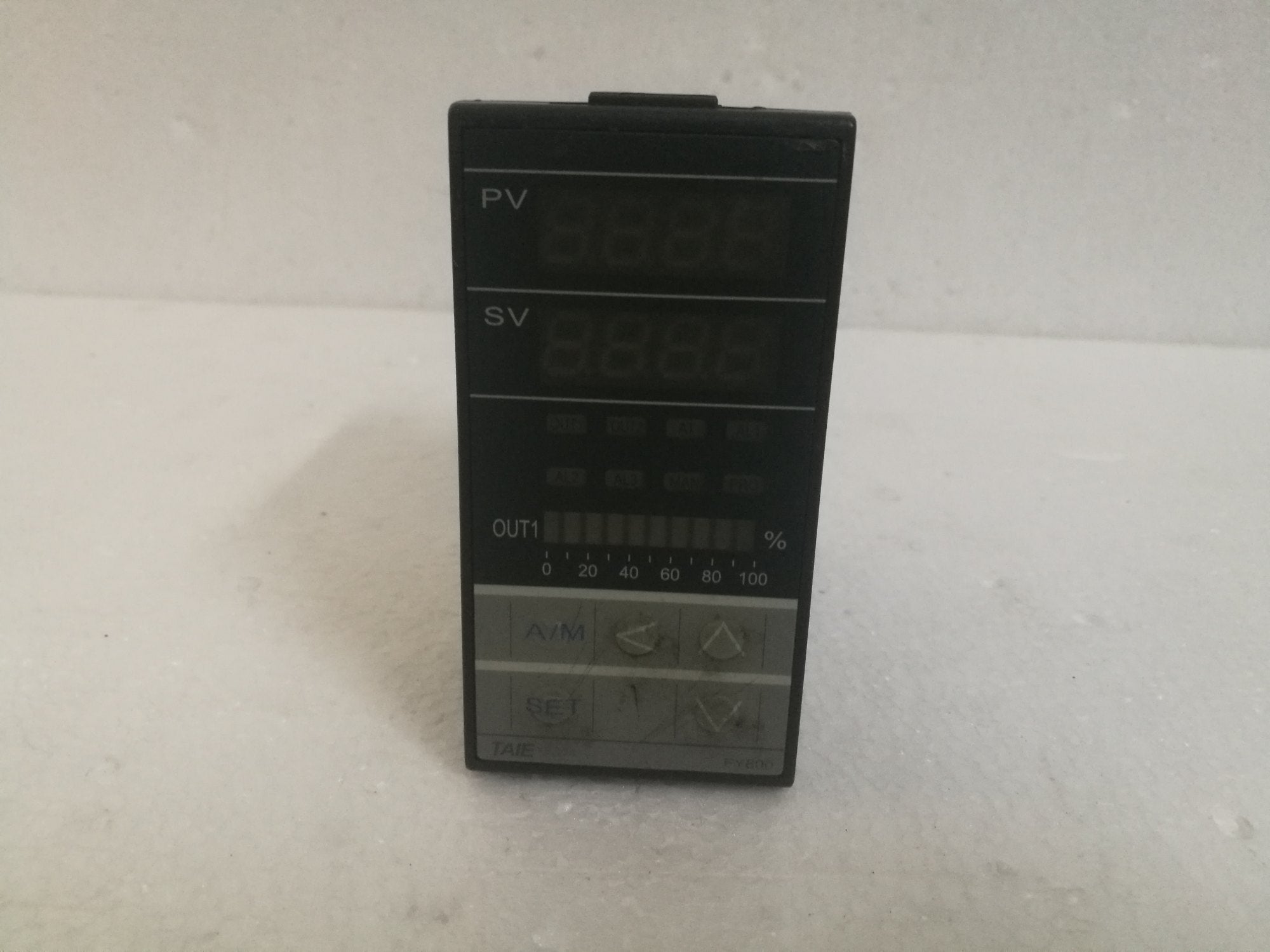 Temperature Controller Taie Fy800-301000 Main image