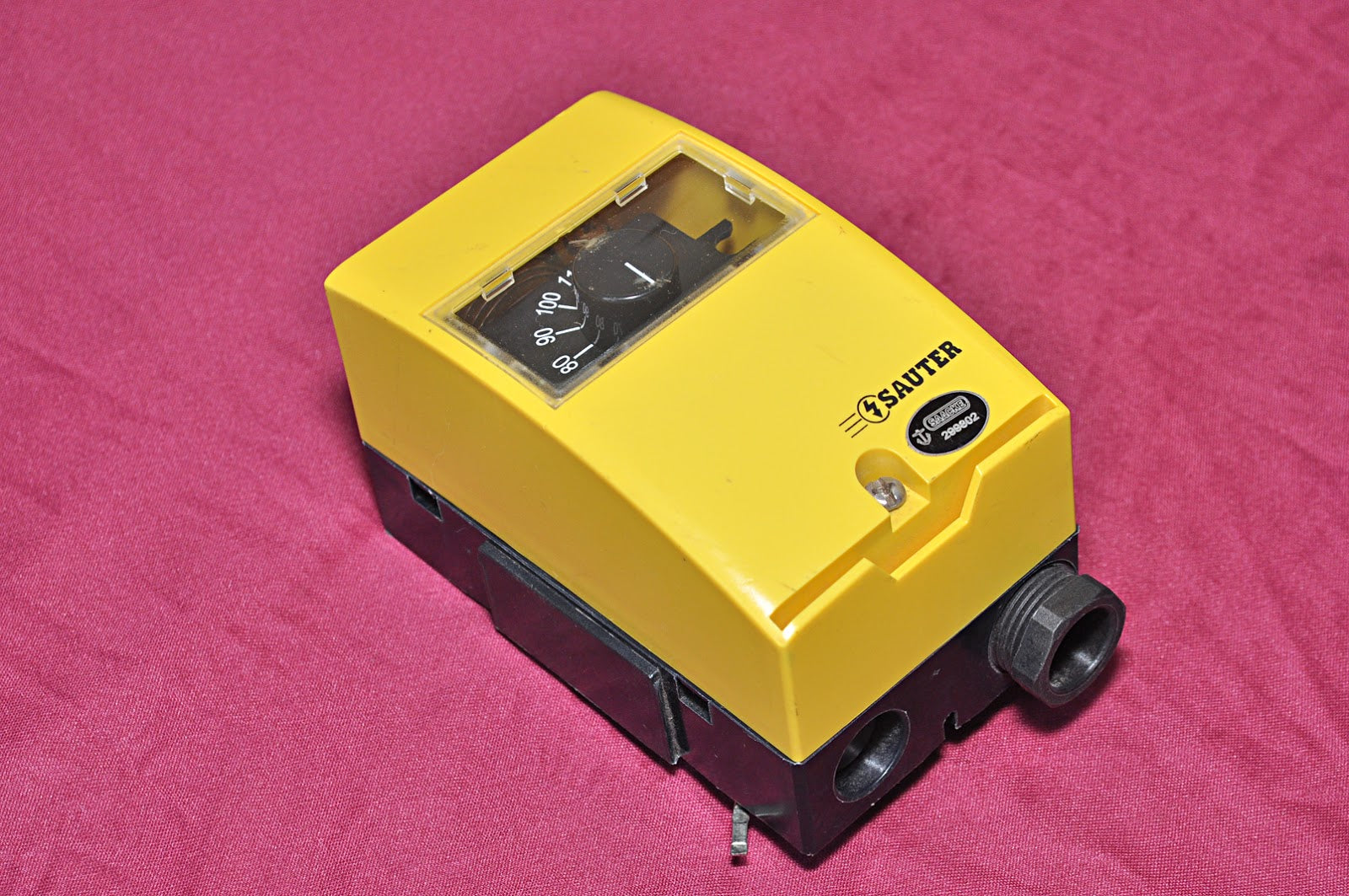 Thermostat for Accurate Temperature Control | SAUTER Main image