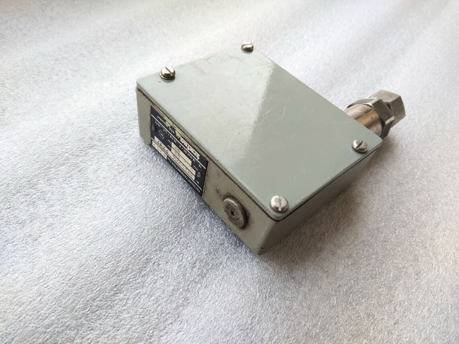 TRAFAG 8202 PRESSURE TRANSMITTER 0…40 BAR Main image