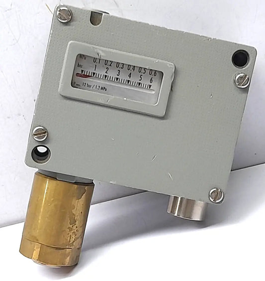 TRAFAG 973.2374.931 Level Transmitter | TRAFAG