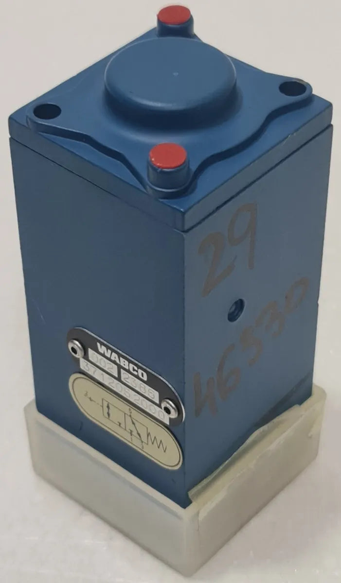 WABCO 3712052000 Valve - Precise Industrial Air Flow Main image