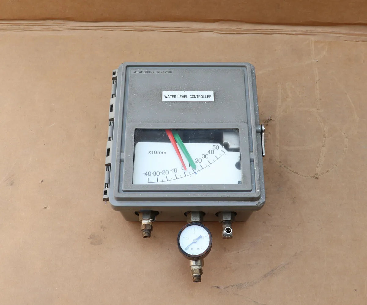 Yamatake Honeywell Water Level Controller - KGPA12-03821A1T-7G - Top Choice for Water Level Control Main image